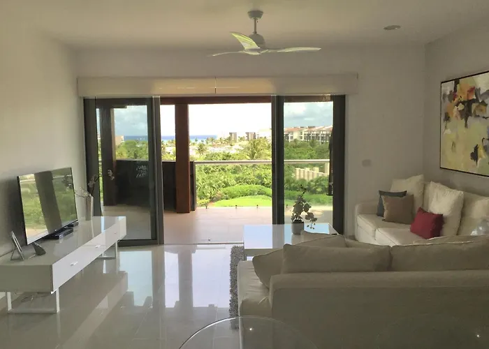 Boutique Oceanfront Aparthotel Playa del Carmen