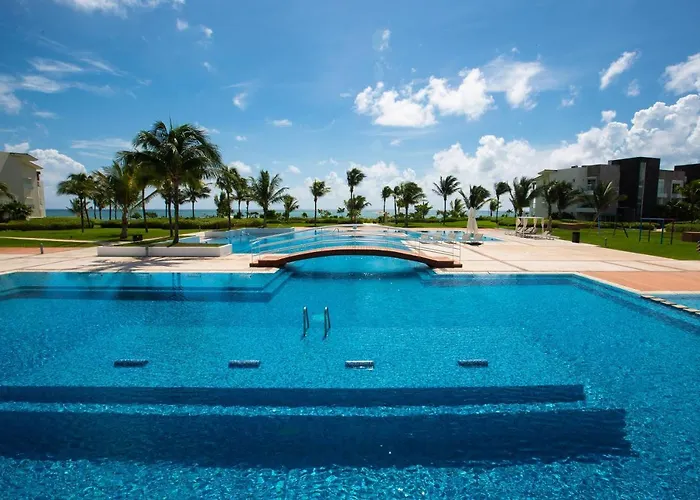 Boutique Oceanfront Aparthotel Playa del Carmen